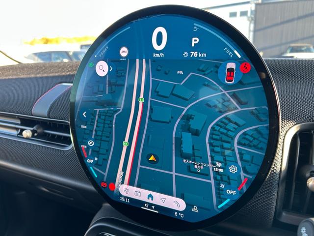 ＭＩＮＩ クーパーＣ　クラシック・トリム　純正ナビ・純正バックカメラ・純正シートヒーター・アップルカープレイ・アンドロイドオート・アダプティブクルーズコントロール・Ｂｌｕｅｔｏｏｔｈ・キーレス・ステアリングヒーター・ＥＴＣ・認定中古車（11枚目）