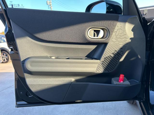 ＭＩＮＩ クーパーＣ　クラシック・トリム　純正ナビ・純正バックカメラ・純正シートヒーター・アップルカープレイ・アンドロイドオート・アダプティブクルーズコントロール・Ｂｌｕｅｔｏｏｔｈ・キーレス・ステアリングヒーター・ＥＴＣ・認定中古車（48枚目）