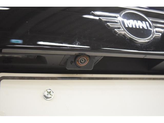 ＭＩＮＩ クーパー　プレミアムプラスパッケージクラシックトリム　認定中古車・バックカメラ・ユニオンジャックテールランプ・オートライト・Ｂｌｕｅｔｏｏｔｈ接続・アップルカープレイ搭載・シートヒータ・アダクティブクルーズコントロール（32枚目）