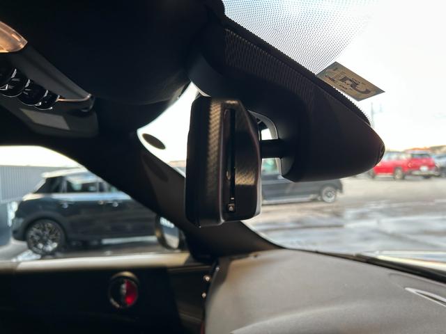 �d�s�b�������[���~���[�F�����hΉ@�\�t���Ŗ�ԉ^�]���̔����ጸ���Ă���܂��B