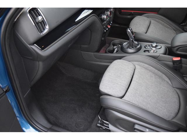 MINI クーパーD クロスオーバーオール4 クラシックトリム 純正ナビ・バックカメラ・ユニオンジャックテールランプ・オートライト・アダクティブクルーズ・オートライト装備・ETC付き・フォグランプ・オットマン・認定中古車(46枚目)