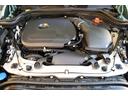 エンジンルーム:クリーニング済でピカピカです。