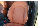 助手席：特に大きなシミ・ほつれ・汚れ等は確認できませんでした。