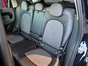 助手席：特に大きなシミ・ほつれ・汚れ等は確認できませんでした。