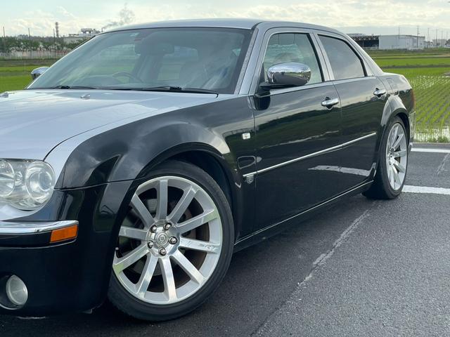 クライスラー クライスラー・300C 3.5 ディーラー車 SRT8