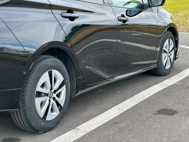 プリウス A バックカメラ 純正ナビ(フルセグTV/Bluetooth/AM/FM/CD/DVD)純正15インチAW ETC パークアシスト クルーズコントロール ドラレコ LEDヘッド オートマチックハイビーム(20枚目)