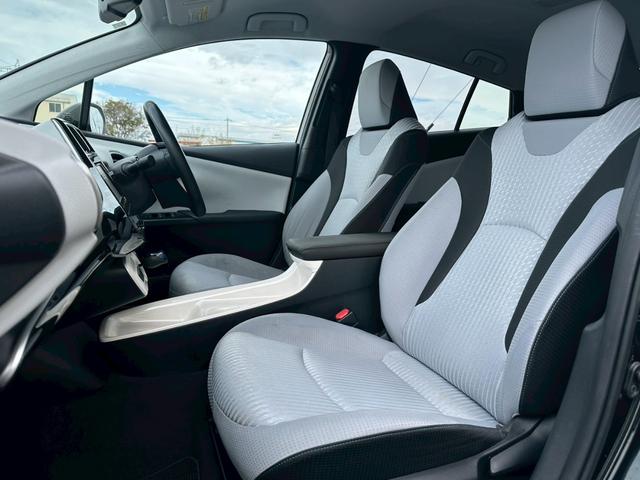 プリウス A バックカメラ 純正ナビ(フルセグTV/Bluetooth/AM/FM/CD/DVD)純正15インチAW ETC パークアシスト クルーズコントロール ドラレコ LEDヘッド オートマチックハイビーム(22枚目)