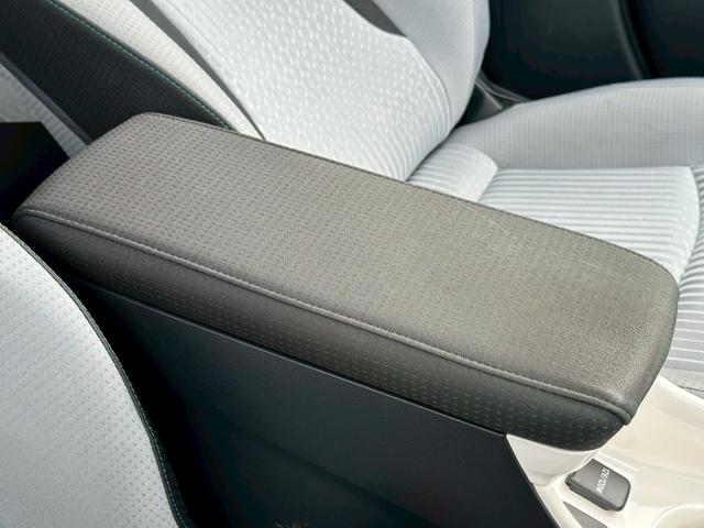 プリウス A バックカメラ 純正ナビ(フルセグTV/Bluetooth/AM/FM/CD/DVD)純正15インチAW ETC パークアシスト クルーズコントロール ドラレコ LEDヘッド オートマチックハイビーム(37枚目)