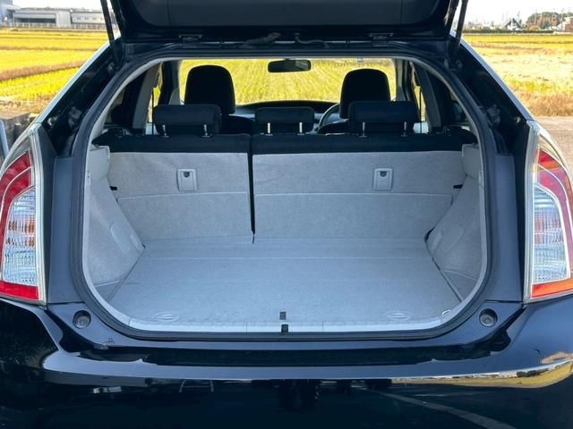プリウス Ｓ　純正ナビ（ＡＭ／ＦＭ／ＣＤ／ワンセグＴＶ／ＳＤ／Ｂｌｕｅｔｏｏｔｈ／ＡＵＸ）バックカメラ　コーナーセンサー　盗難防止システム　キーレス　電動格納ミラー　ＨＩＤ　オートライト　オートエアコン（43枚目）