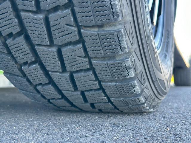 プリウス Ｓ　純正ナビ（ＡＭ／ＦＭ／ＣＤ／ワンセグＴＶ／ＳＤ／Ｂｌｕｅｔｏｏｔｈ／ＡＵＸ）バックカメラ　コーナーセンサー　盗難防止システム　キーレス　電動格納ミラー　ＨＩＤ　オートライト　オートエアコン（45枚目）