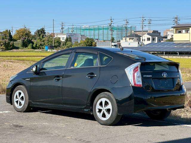 プリウス Ｓ　純正ナビ（ＣＤ／ＦＭ／ＡＭ／ワンセグＴＶ／Ｂｌｕｅｔｈｏｏｔｈ／）盗難防止システム　キーレス　電動格納ミラー　ＨＩＤ　オートライト　オートエアコン（10枚目）