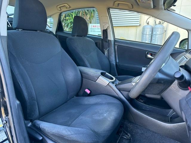 プリウス Ｓ　純正ナビ（ＣＤ／ＦＭ／ＡＭ／ワンセグＴＶ／Ｂｌｕｅｔｈｏｏｔｈ／）盗難防止システム　キーレス　電動格納ミラー　ＨＩＤ　オートライト　オートエアコン（20枚目）