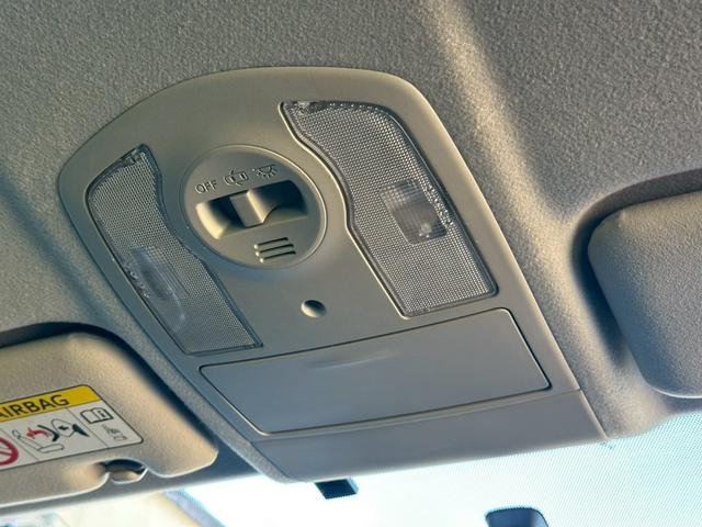 プリウス Ｓ　純正ナビ（ＣＤ／ＦＭ／ＡＭ／ワンセグＴＶ／Ｂｌｕｅｔｈｏｏｔｈ／）盗難防止システム　キーレス　電動格納ミラー　ＨＩＤ　オートライト　オートエアコン（39枚目）