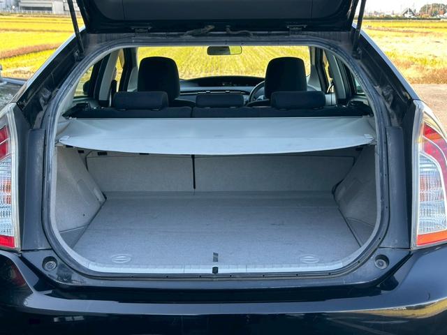 プリウス Ｓ　純正ナビ（ＣＤ／ＦＭ／ＡＭ／ワンセグＴＶ／Ｂｌｕｅｔｈｏｏｔｈ／）盗難防止システム　キーレス　電動格納ミラー　ＨＩＤ　オートライト　オートエアコン（42枚目）