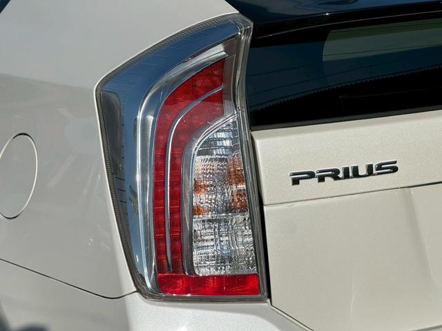 プリウス S カーオーディオ(CD/USB/AUX)盗難防止システム キーレス 電動格納ミラー HID オートライト オートエアコン(17枚目)