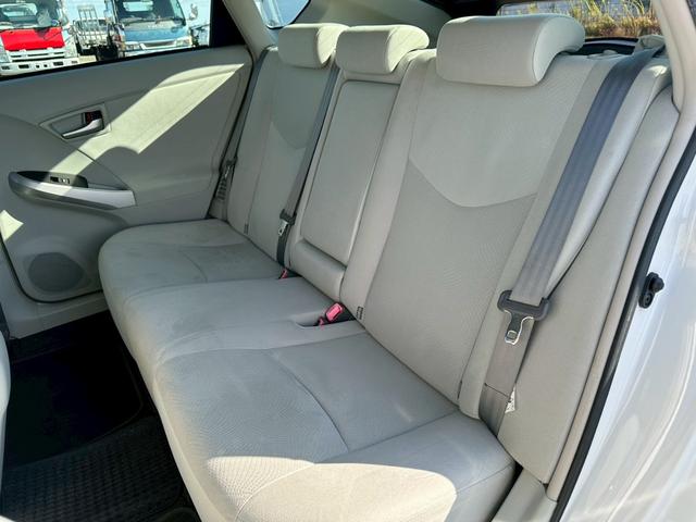 プリウス S カーオーディオ(CD/USB/AUX)盗難防止システム キーレス 電動格納ミラー HID オートライト オートエアコン(25枚目)