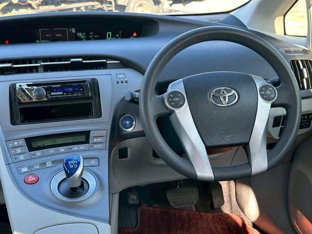 プリウス S カーオーディオ(CD/USB/AUX)盗難防止システム キーレス 電動格納ミラー HID オートライト オートエアコン(27枚目)