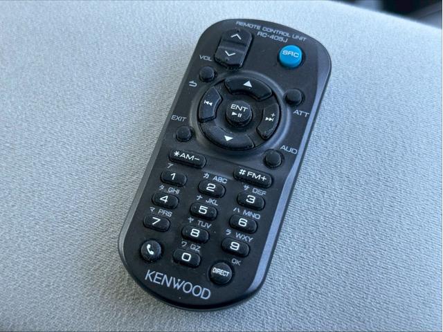 プリウス S カーオーディオ(CD/USB/AUX)盗難防止システム キーレス 電動格納ミラー HID オートライト オートエアコン(33枚目)