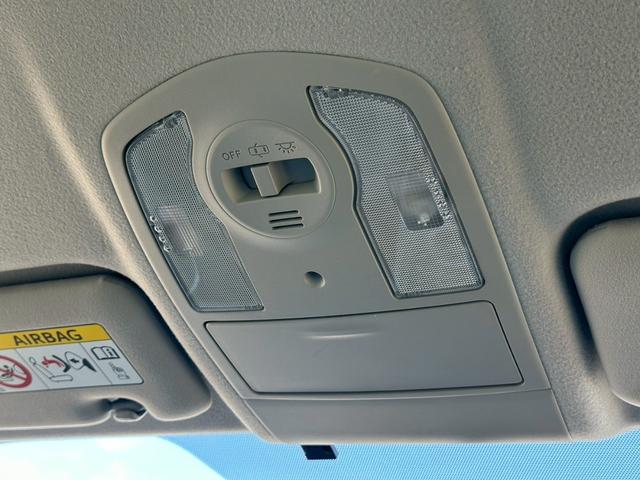 プリウス S カーオーディオ(CD/USB/AUX)盗難防止システム キーレス 電動格納ミラー HID オートライト オートエアコン(42枚目)