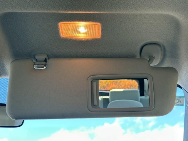 プリウス S カーオーディオ(CD/USB/AUX)盗難防止システム キーレス 電動格納ミラー HID オートライト オートエアコン(44枚目)