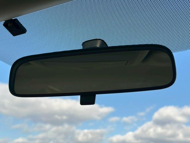 プリウス S カーオーディオ(CD/USB/AUX)盗難防止システム キーレス 電動格納ミラー HID オートライト オートエアコン(46枚目)