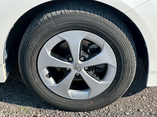 プリウス S カーオーディオ(CD/USB/AUX)盗難防止システム キーレス 電動格納ミラー HID オートライト オートエアコン(56枚目)