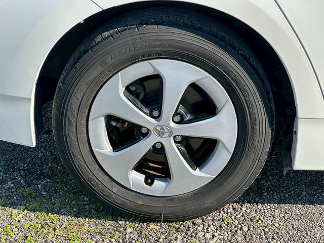 プリウス S カーオーディオ(CD/USB/AUX)盗難防止システム キーレス 電動格納ミラー HID オートライト オートエアコン(57枚目)