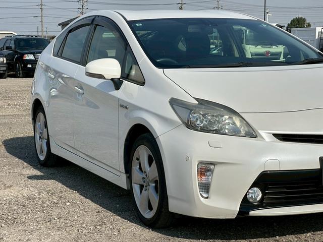 プリウス Gツーリングセレクションレザーパッケージ 純正ナビ(AM/FM/CD/フルセグTV/Bluetooth)シートヒーター パワーシート バックカメラ アダプティブクルーズコントロール 盗難防止システム 電動格納ミラー LEDヘッドランプ(2枚目)