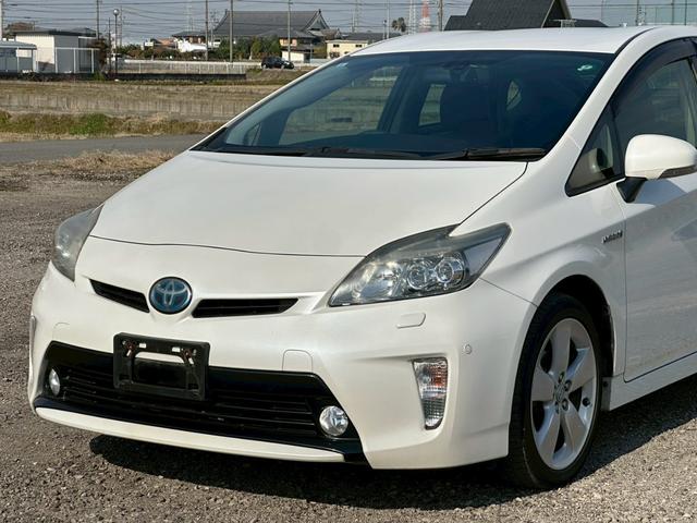 プリウス Gツーリングセレクションレザーパッケージ 純正ナビ(AM/FM/CD/フルセグTV/Bluetooth)シートヒーター パワーシート バックカメラ アダプティブクルーズコントロール 盗難防止システム 電動格納ミラー LEDヘッドランプ(10枚目)