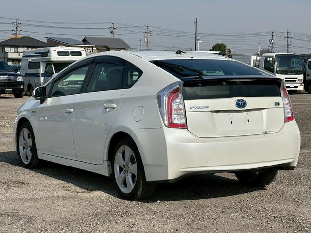 プリウス Gツーリングセレクションレザーパッケージ 純正ナビ(AM/FM/CD/フルセグTV/Bluetooth)シートヒーター パワーシート バックカメラ アダプティブクルーズコントロール 盗難防止システム 電動格納ミラー LEDヘッドランプ(11枚目)