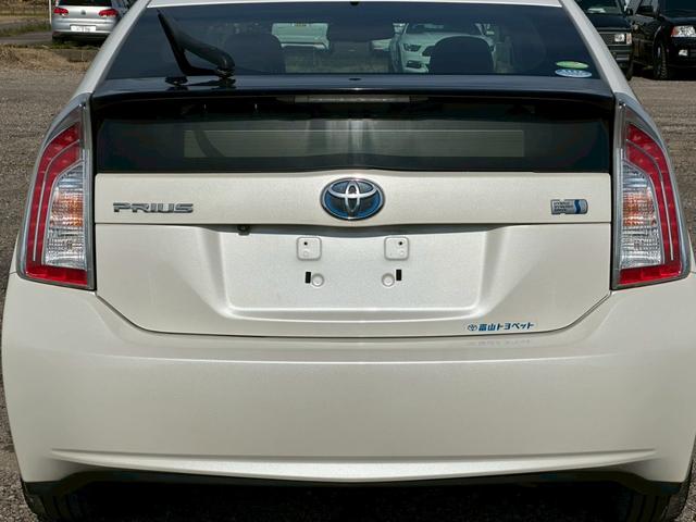 プリウス Gツーリングセレクションレザーパッケージ 純正ナビ(AM/FM/CD/フルセグTV/Bluetooth)シートヒーター パワーシート バックカメラ アダプティブクルーズコントロール 盗難防止システム 電動格納ミラー LEDヘッドランプ(15枚目)