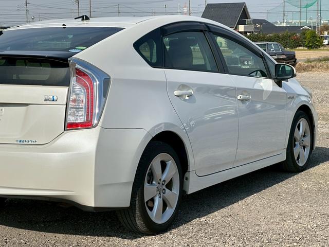 プリウス Gツーリングセレクションレザーパッケージ 純正ナビ(AM/FM/CD/フルセグTV/Bluetooth)シートヒーター パワーシート バックカメラ アダプティブクルーズコントロール 盗難防止システム 電動格納ミラー LEDヘッドランプ(19枚目)