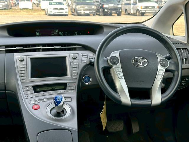 プリウス Gツーリングセレクションレザーパッケージ 純正ナビ(AM/FM/CD/フルセグTV/Bluetooth)シートヒーター パワーシート バックカメラ アダプティブクルーズコントロール 盗難防止システム 電動格納ミラー LEDヘッドランプ(26枚目)