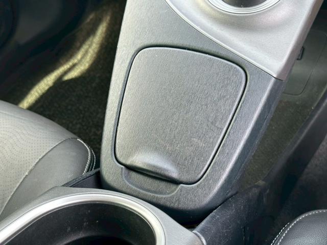 プリウス Gツーリングセレクションレザーパッケージ 純正ナビ(AM/FM/CD/フルセグTV/Bluetooth)シートヒーター パワーシート バックカメラ アダプティブクルーズコントロール 盗難防止システム 電動格納ミラー LEDヘッドランプ(43枚目)