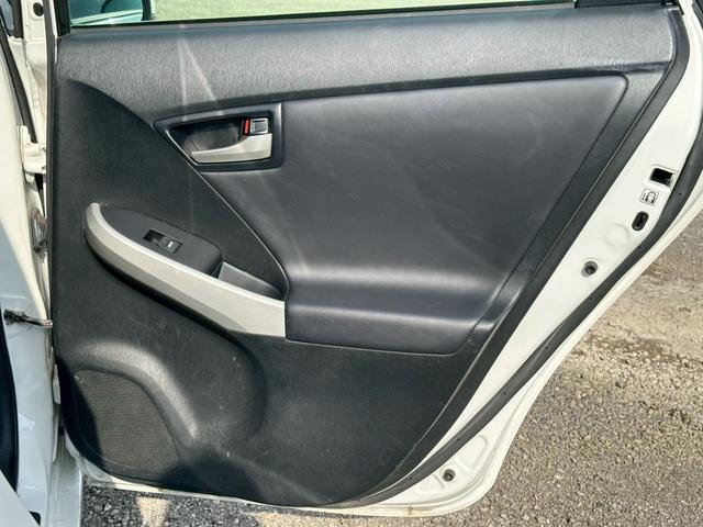 プリウス Gツーリングセレクションレザーパッケージ 純正ナビ(AM/FM/CD/フルセグTV/Bluetooth)シートヒーター パワーシート バックカメラ アダプティブクルーズコントロール 盗難防止システム 電動格納ミラー LEDヘッドランプ(56枚目)