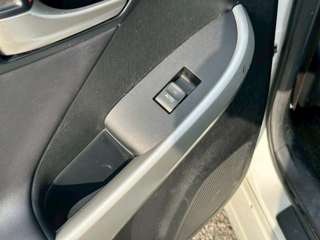 プリウス Gツーリングセレクションレザーパッケージ 純正ナビ(AM/FM/CD/フルセグTV/Bluetooth)シートヒーター パワーシート バックカメラ アダプティブクルーズコントロール 盗難防止システム 電動格納ミラー LEDヘッドランプ(61枚目)