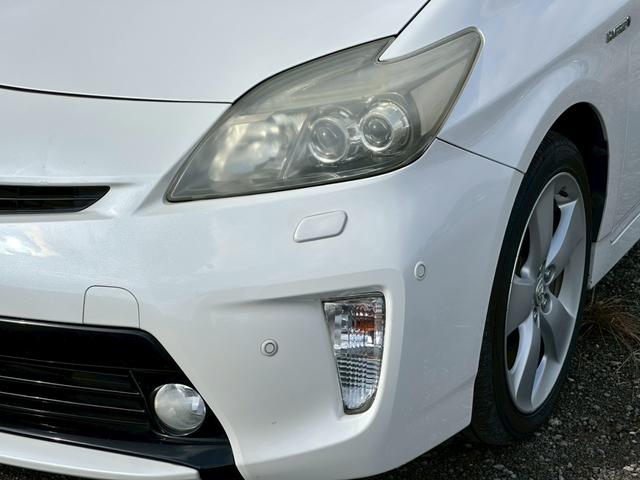 プリウス Ｇツーリングセレクションレザーパッケージ　純正ナビ（ＡＭ／ＦＭ／ＣＤ／フルセグＴＶ／ＵＳＢ／ＨＤＤ／Ｂｌｕｅｔｏｏｔｈ）バックカメラ　クリアランスソナー　ＬＥＤヘッドランプ　アダプティブクルーズコントロール　パワーシート　シートヒーター（7枚目）