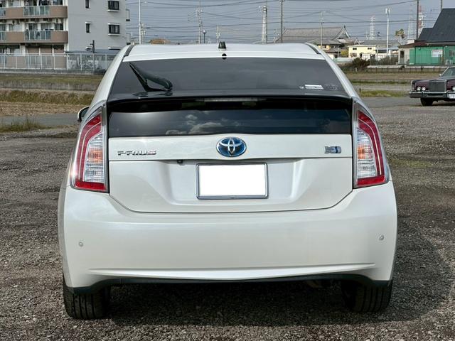 プリウス Ｇツーリングセレクションレザーパッケージ　純正ナビ（ＡＭ／ＦＭ／ＣＤ／フルセグＴＶ／ＵＳＢ／ＨＤＤ／Ｂｌｕｅｔｏｏｔｈ）バックカメラ　クリアランスソナー　ＬＥＤヘッドランプ　アダプティブクルーズコントロール　パワーシート　シートヒーター（14枚目）