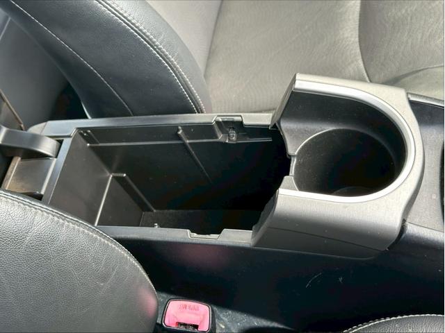 プリウス Ｇツーリングセレクションレザーパッケージ　純正ナビ（ＡＭ／ＦＭ／ＣＤ／フルセグＴＶ／ＵＳＢ／ＨＤＤ／Ｂｌｕｅｔｏｏｔｈ）バックカメラ　クリアランスソナー　ＬＥＤヘッドランプ　アダプティブクルーズコントロール　パワーシート　シートヒーター（43枚目）