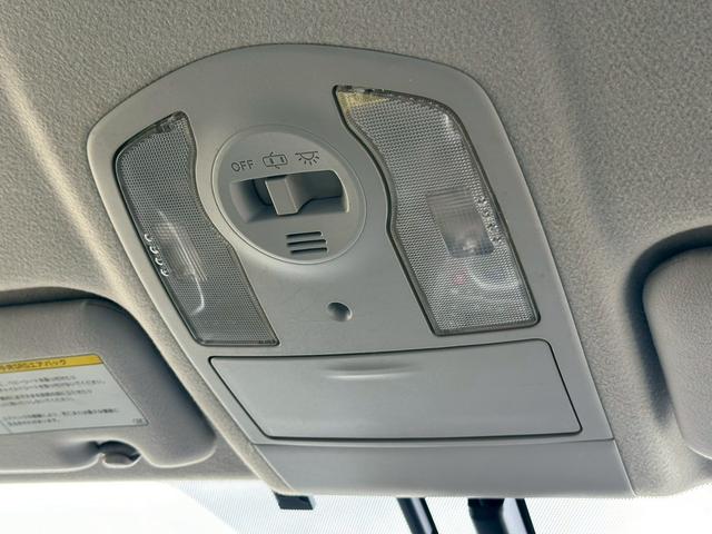 プリウス Ｇツーリングセレクションレザーパッケージ　純正ナビ（ＡＭ／ＦＭ／ＣＤ／フルセグＴＶ／ＵＳＢ／ＨＤＤ／Ｂｌｕｅｔｏｏｔｈ）バックカメラ　クリアランスソナー　ＬＥＤヘッドランプ　アダプティブクルーズコントロール　パワーシート　シートヒーター（46枚目）