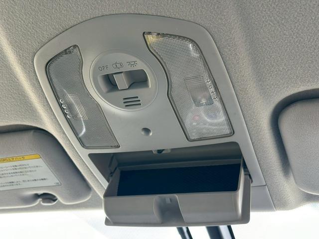 プリウス Ｇツーリングセレクションレザーパッケージ　純正ナビ（ＡＭ／ＦＭ／ＣＤ／フルセグＴＶ／ＵＳＢ／ＨＤＤ／Ｂｌｕｅｔｏｏｔｈ）バックカメラ　クリアランスソナー　ＬＥＤヘッドランプ　アダプティブクルーズコントロール　パワーシート　シートヒーター（47枚目）