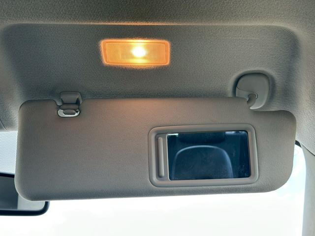 プリウス Ｇツーリングセレクションレザーパッケージ　純正ナビ（ＡＭ／ＦＭ／ＣＤ／フルセグＴＶ／ＵＳＢ／ＨＤＤ／Ｂｌｕｅｔｏｏｔｈ）バックカメラ　クリアランスソナー　ＬＥＤヘッドランプ　アダプティブクルーズコントロール　パワーシート　シートヒーター（49枚目）