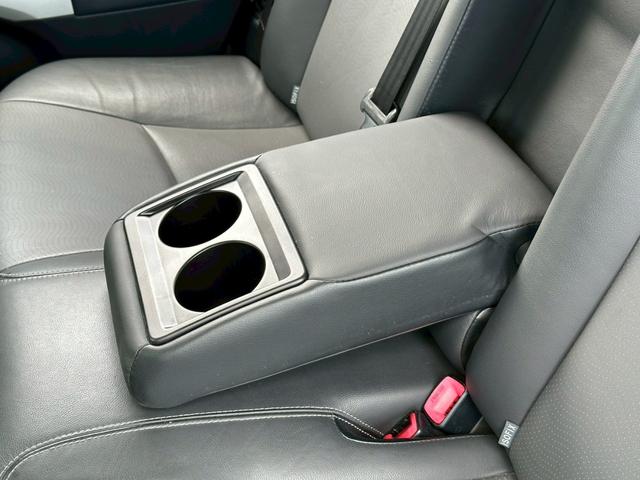 プリウス Ｇツーリングセレクションレザーパッケージ　純正ナビ（ＡＭ／ＦＭ／ＣＤ／フルセグＴＶ／ＵＳＢ／ＨＤＤ／Ｂｌｕｅｔｏｏｔｈ）バックカメラ　クリアランスソナー　ＬＥＤヘッドランプ　アダプティブクルーズコントロール　パワーシート　シートヒーター（52枚目）