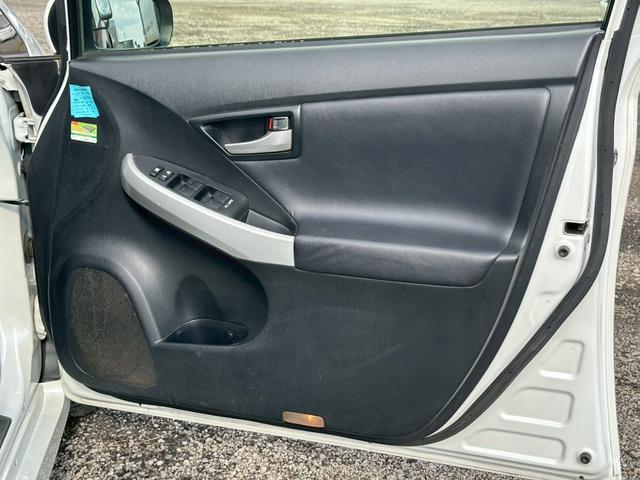 プリウス Ｇツーリングセレクションレザーパッケージ　純正ナビ（ＡＭ／ＦＭ／ＣＤ／フルセグＴＶ／ＵＳＢ／ＨＤＤ／Ｂｌｕｅｔｏｏｔｈ）バックカメラ　クリアランスソナー　ＬＥＤヘッドランプ　アダプティブクルーズコントロール　パワーシート　シートヒーター（54枚目）