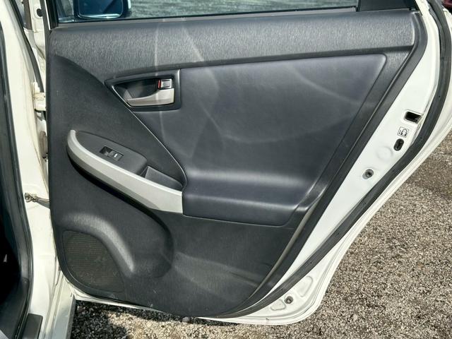 プリウス Ｇツーリングセレクションレザーパッケージ　純正ナビ（ＡＭ／ＦＭ／ＣＤ／フルセグＴＶ／ＵＳＢ／ＨＤＤ／Ｂｌｕｅｔｏｏｔｈ）バックカメラ　クリアランスソナー　ＬＥＤヘッドランプ　アダプティブクルーズコントロール　パワーシート　シートヒーター（56枚目）