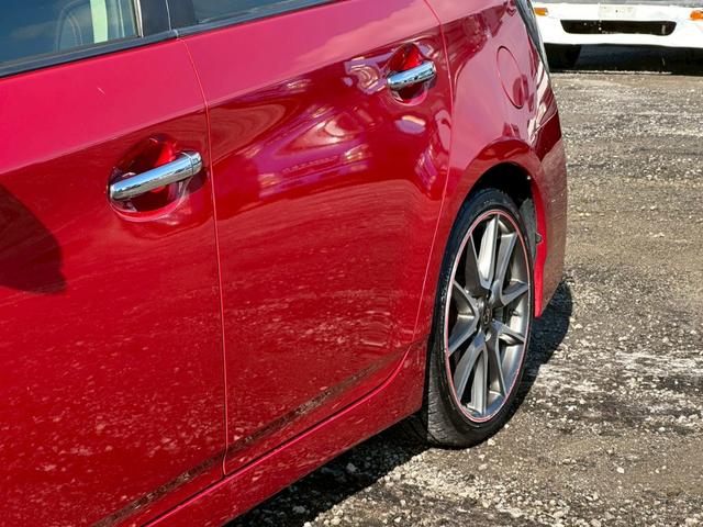 プリウス Ｓツーリングセレクション・Ｇ’ｓ　社外ナビ（ＡＭ／ＦＭ／ＨＤＭＩ／フルセグＴＶ／Ｂｌｕｅｔｏｏｔｈ）バックカメラ　オプション１８ｉｎｃＡＷ　盗難防止システム　キーレス　電動格納ミラー　ＨＩＤ　オートライト　オートエアコン（14枚目）