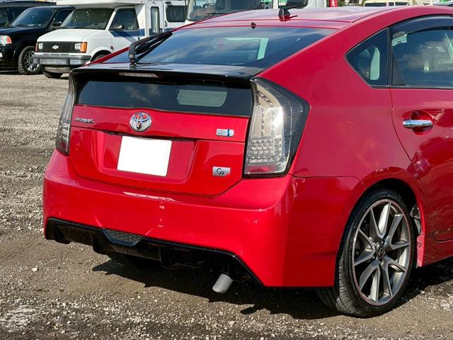 プリウス Ｓツーリングセレクション・Ｇ’ｓ　社外ナビ（ＡＭ／ＦＭ／ＨＤＭＩ／フルセグＴＶ／Ｂｌｕｅｔｏｏｔｈ）バックカメラ　オプション１８ｉｎｃＡＷ　盗難防止システム　キーレス　電動格納ミラー　ＨＩＤ　オートライト　オートエアコン（30枚目）