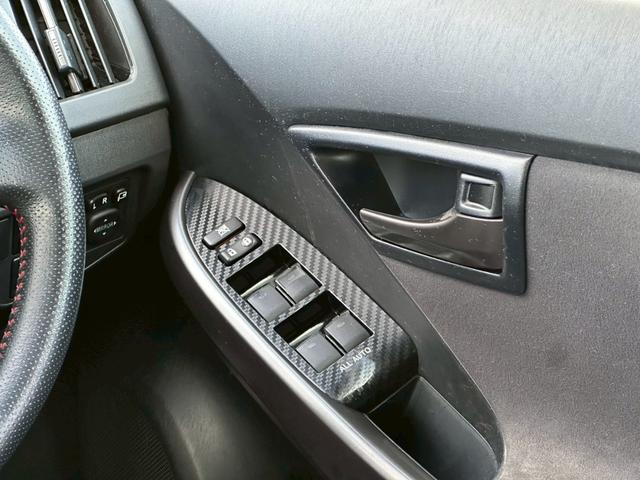 プリウス Ｓツーリングセレクション・Ｇ’ｓ　社外ナビ（ＡＭ／ＦＭ／ＨＤＭＩ／フルセグＴＶ／Ｂｌｕｅｔｏｏｔｈ）バックカメラ　オプション１８ｉｎｃＡＷ　盗難防止システム　キーレス　電動格納ミラー　ＨＩＤ　オートライト　オートエアコン（56枚目）