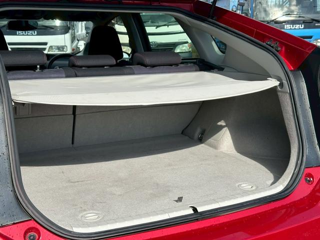プリウス Ｓツーリングセレクション・Ｇ’ｓ　社外ナビ（ＡＭ／ＦＭ／ＨＤＭＩ／フルセグＴＶ／Ｂｌｕｅｔｏｏｔｈ）バックカメラ　オプション１８ｉｎｃＡＷ　盗難防止システム　キーレス　電動格納ミラー　ＨＩＤ　オートライト　オートエアコン（71枚目）