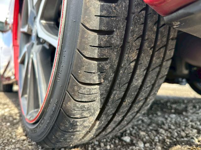 プリウス Ｓツーリングセレクション・Ｇ’ｓ　社外ナビ（ＡＭ／ＦＭ／ＨＤＭＩ／フルセグＴＶ／Ｂｌｕｅｔｏｏｔｈ）バックカメラ　オプション１８ｉｎｃＡＷ　盗難防止システム　キーレス　電動格納ミラー　ＨＩＤ　オートライト　オートエアコン（74枚目）